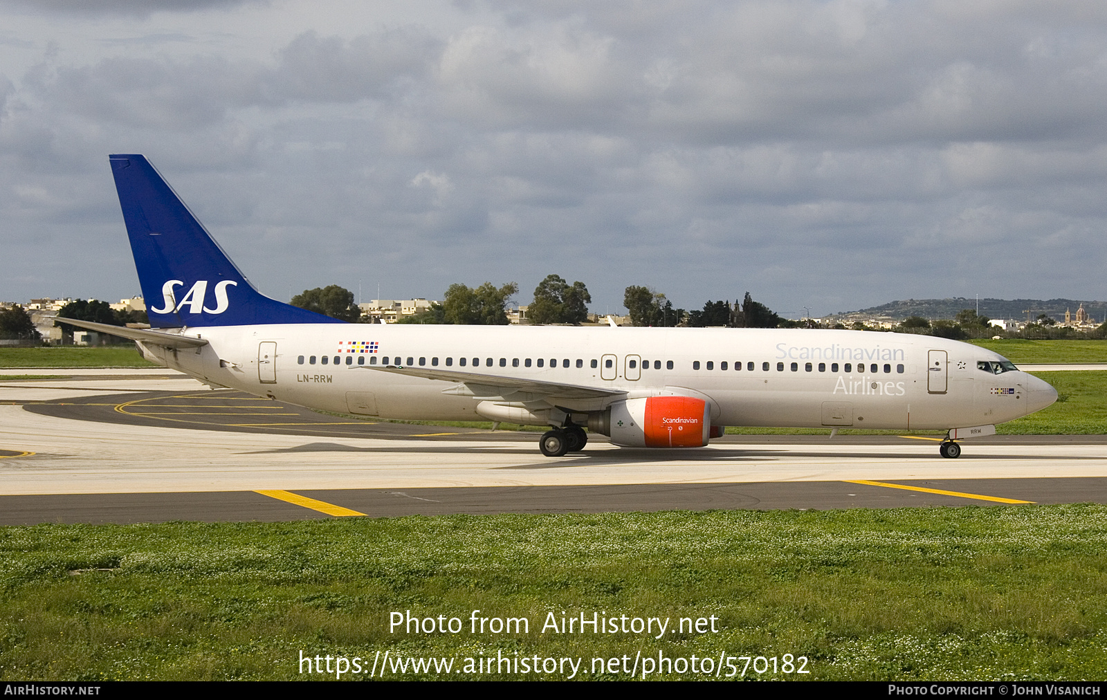 Aircraft Photo of LN-RRW | Boeing 737-883 | Scandinavian Airlines - SAS | AirHistory.net #570182