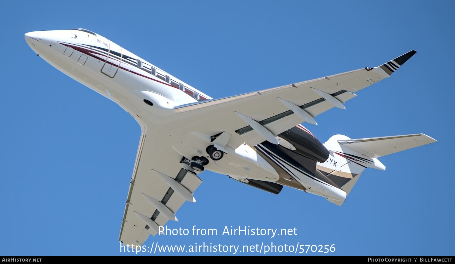 Aircraft Photo of C-GZYK | Bombardier Challenger 350 (BD-100-1A10) | AirHistory.net #570256