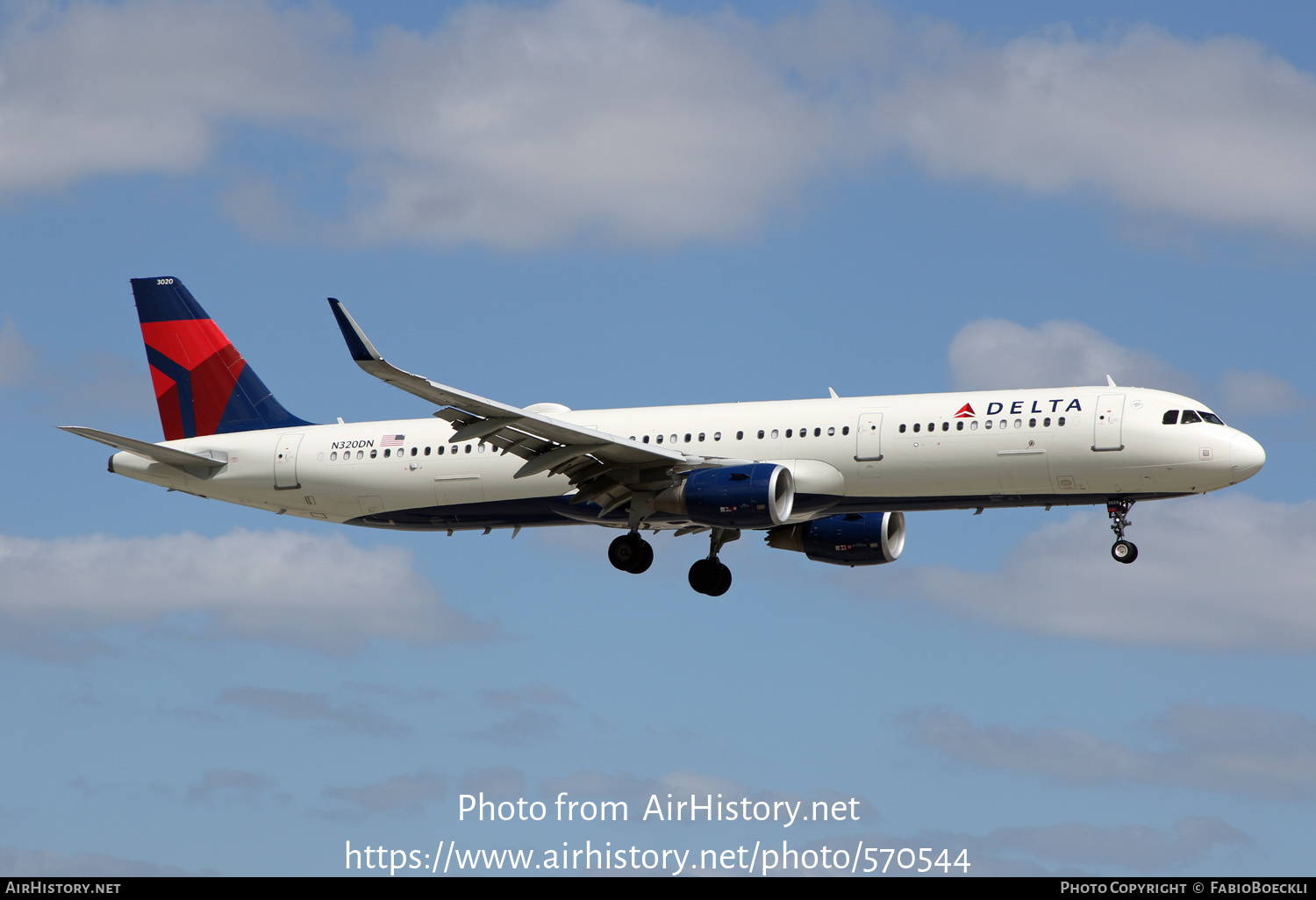 Aircraft Photo of N320DN | Airbus A321-211 | Delta Air Lines | AirHistory.net #570544