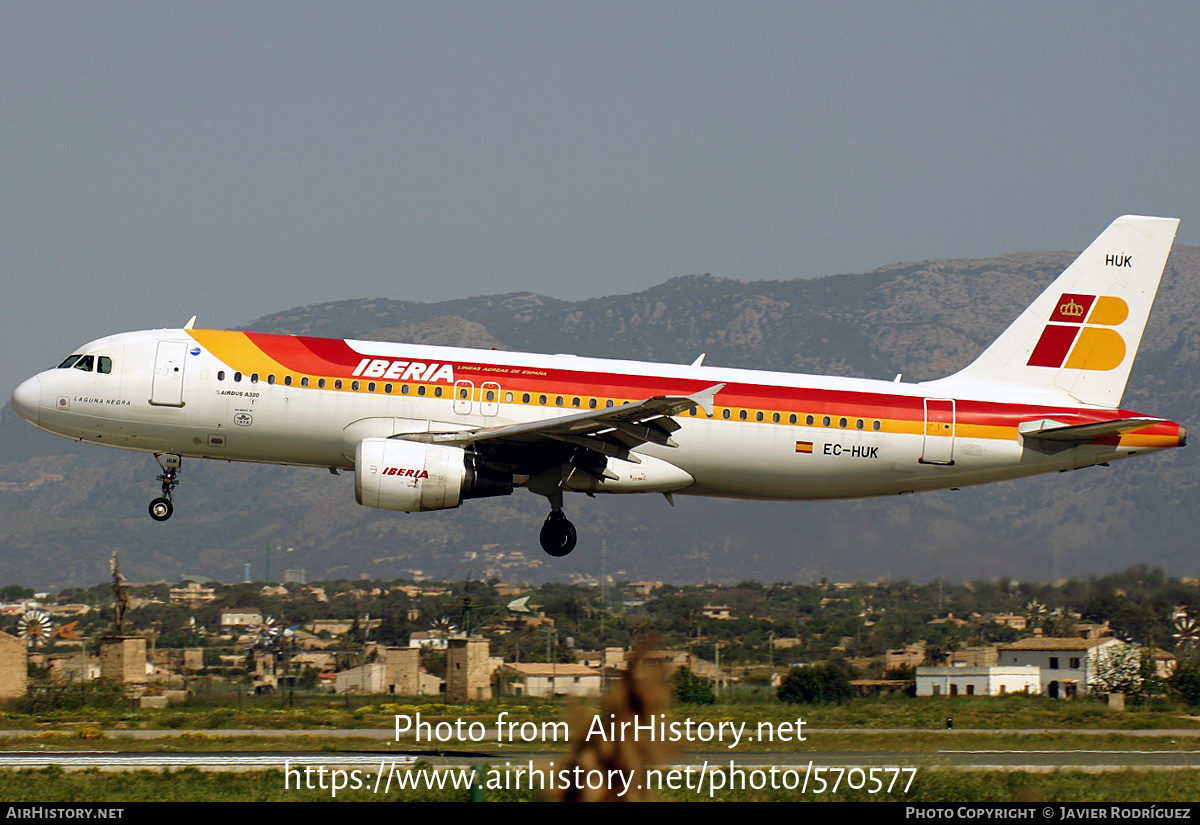 Aircraft Photo of EC-HUK | Airbus A320-214 | Iberia | AirHistory.net #570577