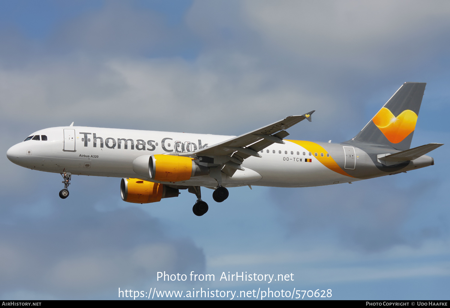 Aircraft Photo of OO-TCW | Airbus A320-214 | Thomas Cook Airlines | AirHistory.net #570628