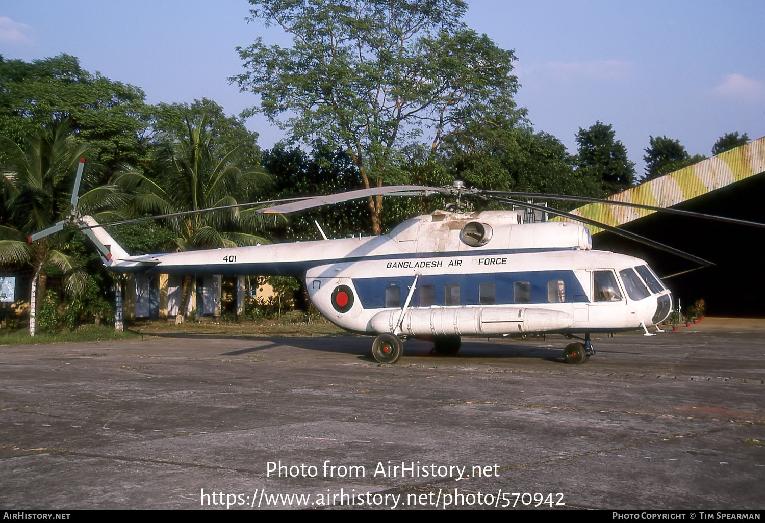 Aircraft Photo of 401 | Mil Mi-8S | Bangladesh - Air Force | AirHistory.net #570942