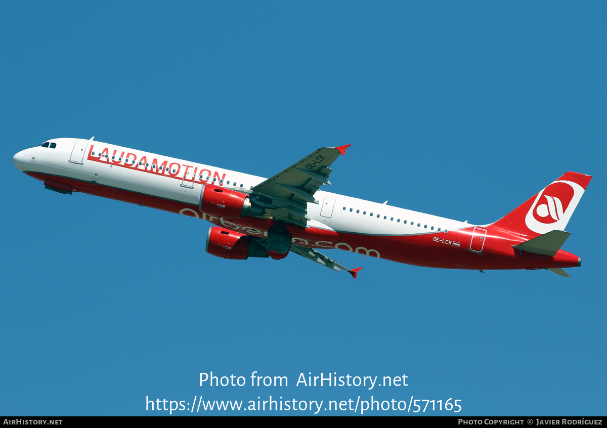 Aircraft Photo of OE-LCK | Airbus A321-211 | Laudamotion | AirHistory.net #571165