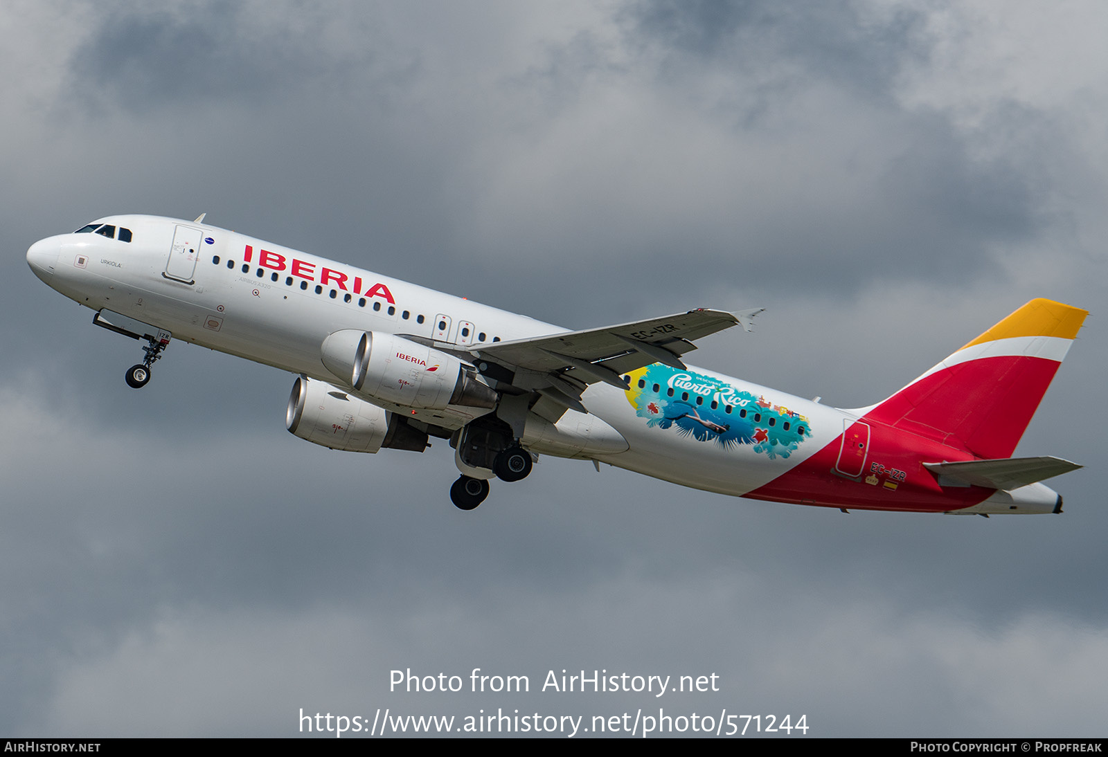 Aircraft Photo of EC-IZR | Airbus A320-214 | Iberia | AirHistory.net #571244