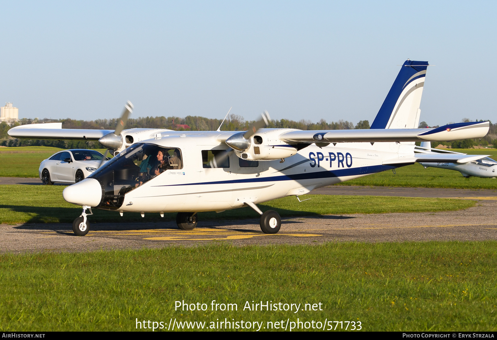 Aircraft Photo of SP-PRO | Vulcanair P-68 Observer 2 | AirHistory.net #571733