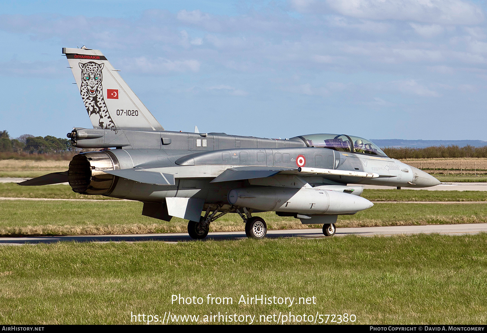 Aircraft Photo of 07-1020 | General Dynamics F-16D Fighting Falcon | Turkey - Air Force | AirHistory.net #572380