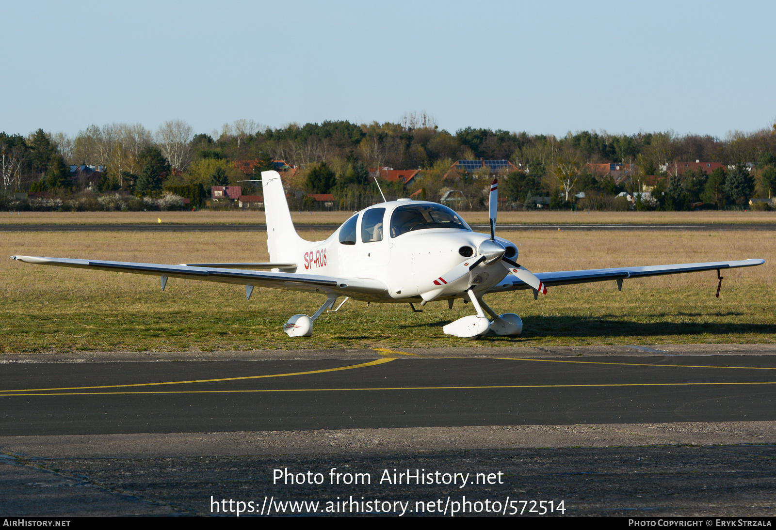 Aircraft Photo of SP-ROS | Cirrus SR-22 G2 | AirHistory.net #572514