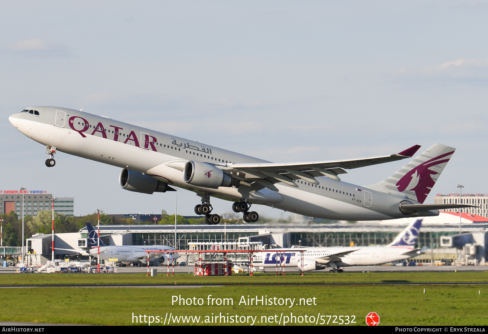 Aircraft Photo of A7-AEN | Airbus A330-302 | Qatar Airways | AirHistory.net #572532