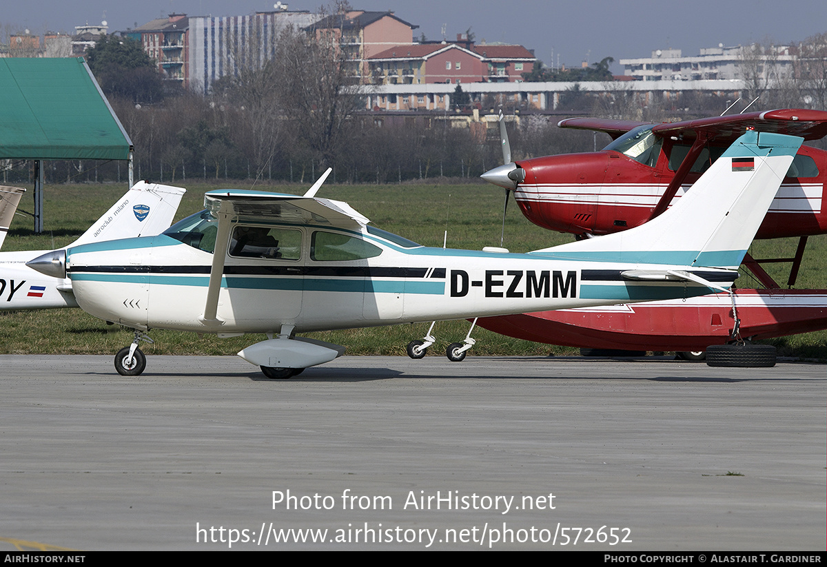 Aircraft Photo of D-EZMM | Cessna 182H Skylane | AirHistory.net #572652