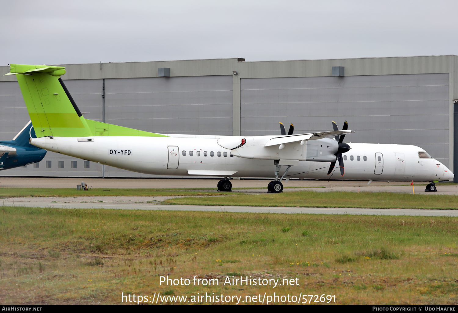 Aircraft Photo of OY-YFD | Bombardier DHC-8-402 Dash 8 | AirBaltic | AirHistory.net #572691