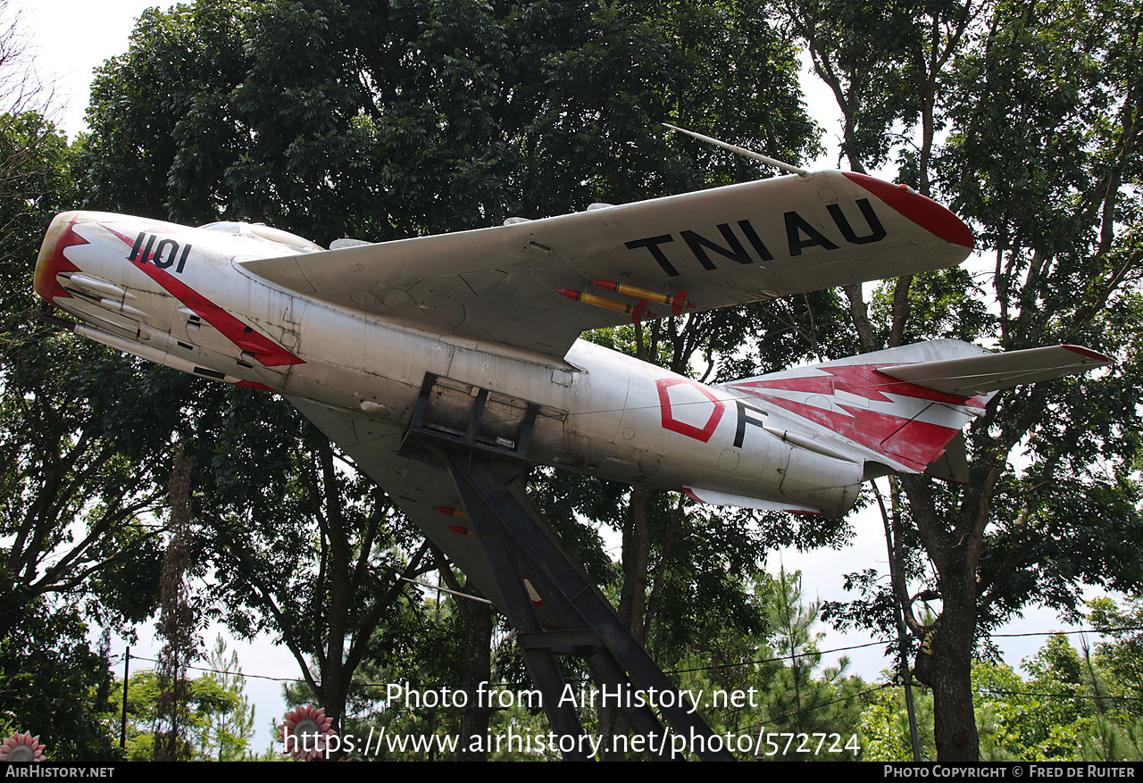 Aircraft Photo of F-1101 | Mikoyan-Gurevich MiG-17F | Indonesia - Air Force | AirHistory.net #572724