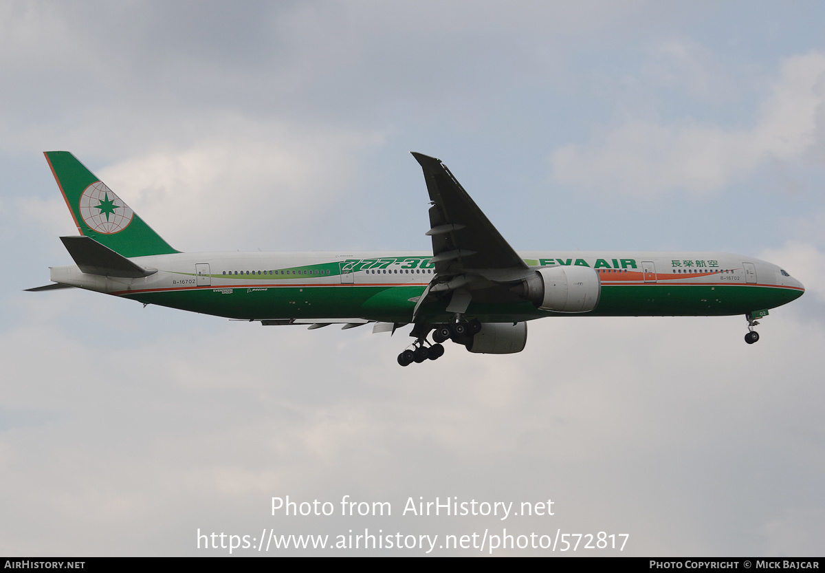 Aircraft Photo of B-16702 | Boeing 777-35E/ER | EVA Air | AirHistory.net #572817