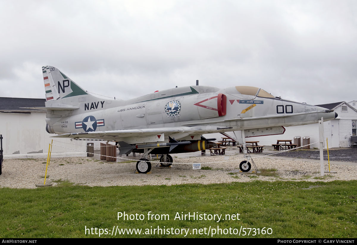 Aircraft Photo of 154200 | Douglas A-4F Skyhawk | USA - Navy | AirHistory.net #573160