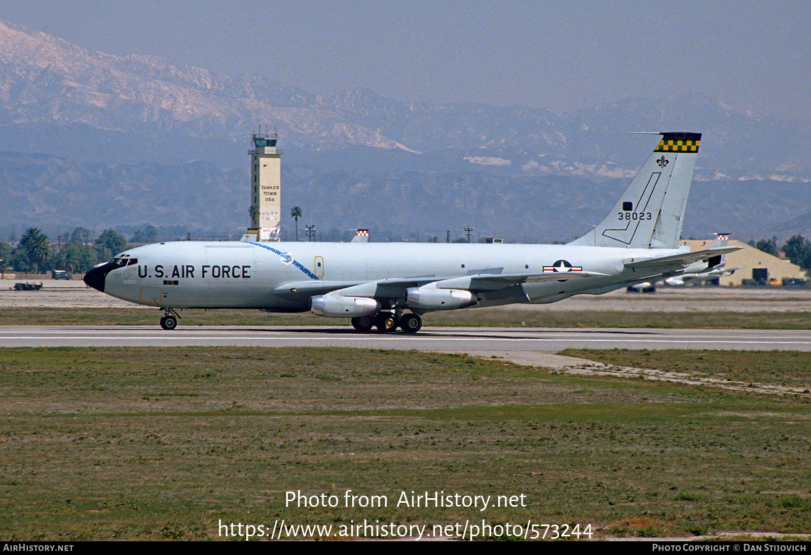 Aircraft Photo of 63-8023 / 38023 | Boeing KC-135A Stratotanker | USA - Air Force | AirHistory.net #573244