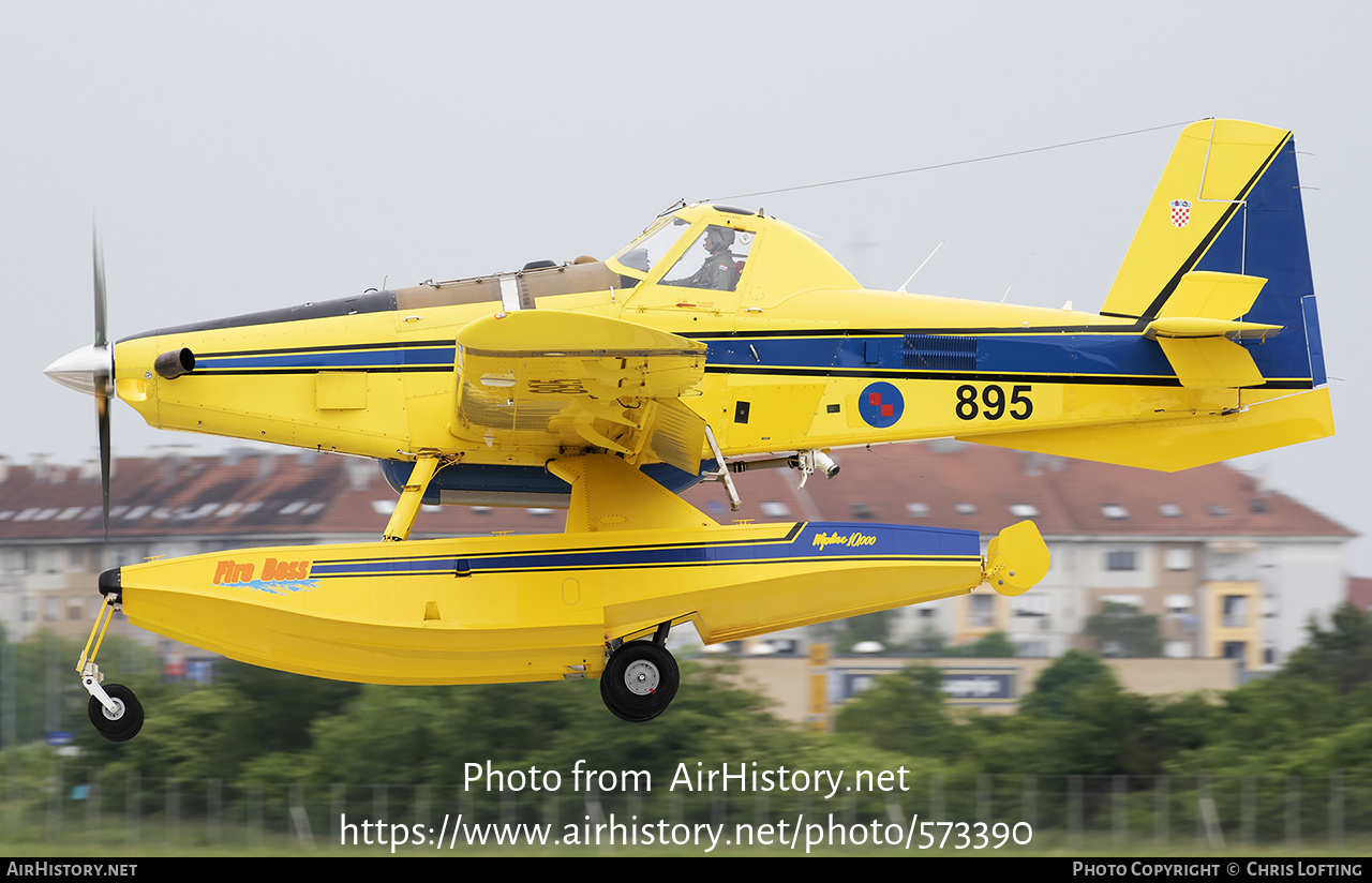 aircraft-photo-of-895-air-tractor-at-802f-fire-boss-at-802a