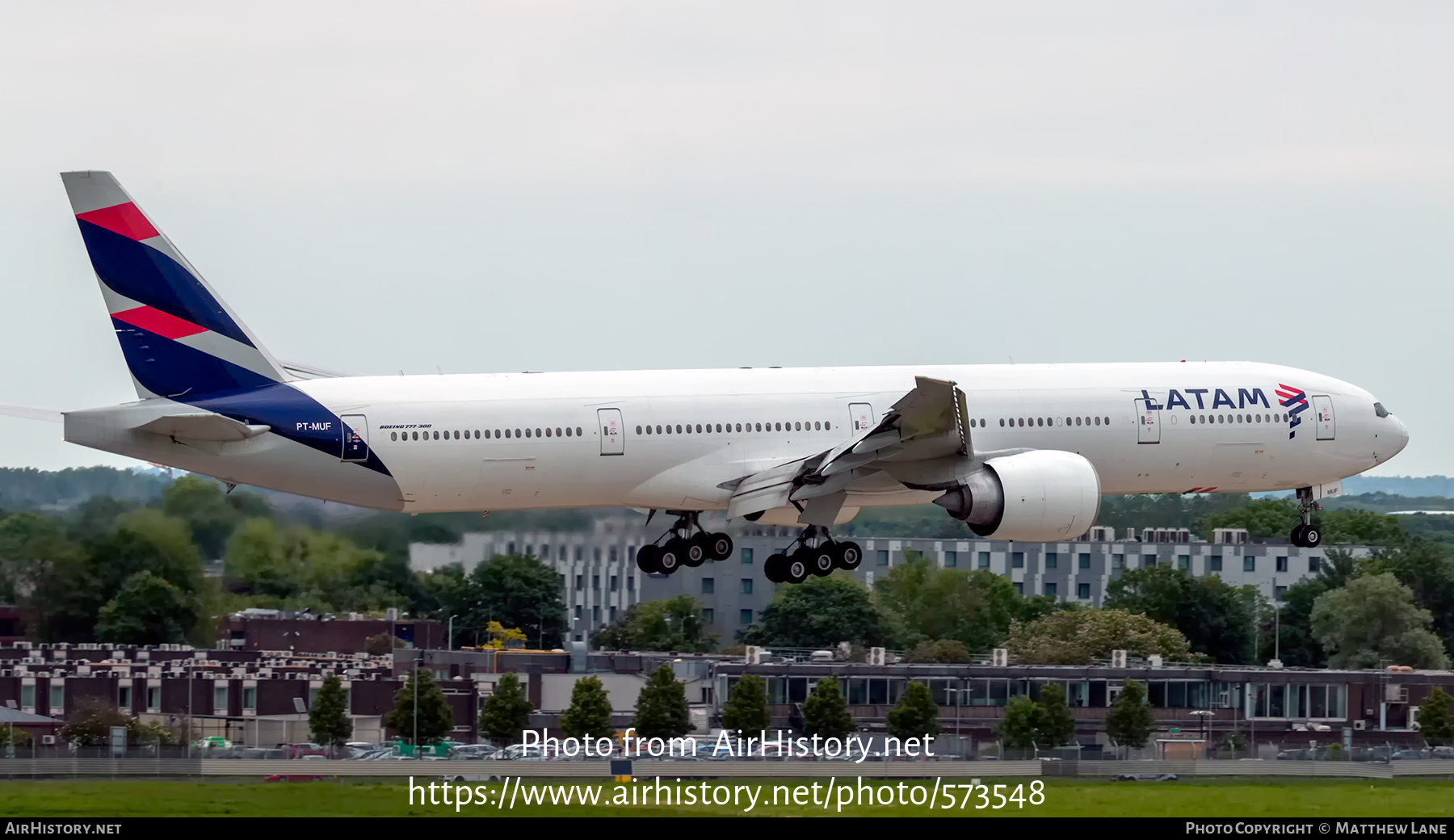 Aircraft Photo of PT-MUF | Boeing 777-32W/ER | LATAM Airlines | AirHistory.net #573548