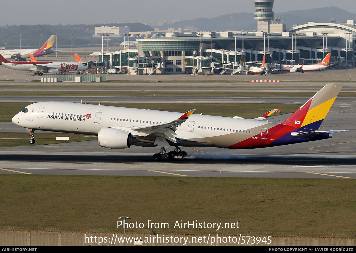 Aircraft Photo of HL7771 | Airbus A350-941 | Asiana Airlines | AirHistory.net #573945