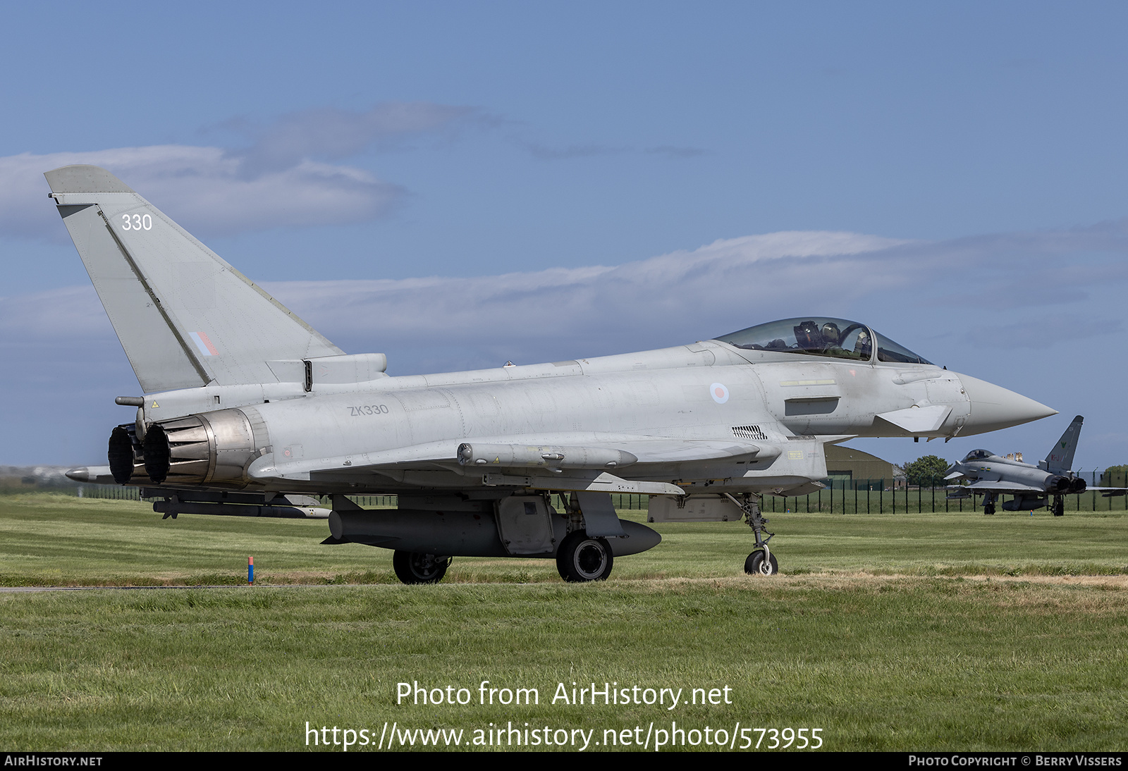 Aircraft Photo of ZK330 | Eurofighter EF-2000 Typhoon FGR4 | UK - Air Force | AirHistory.net #573955