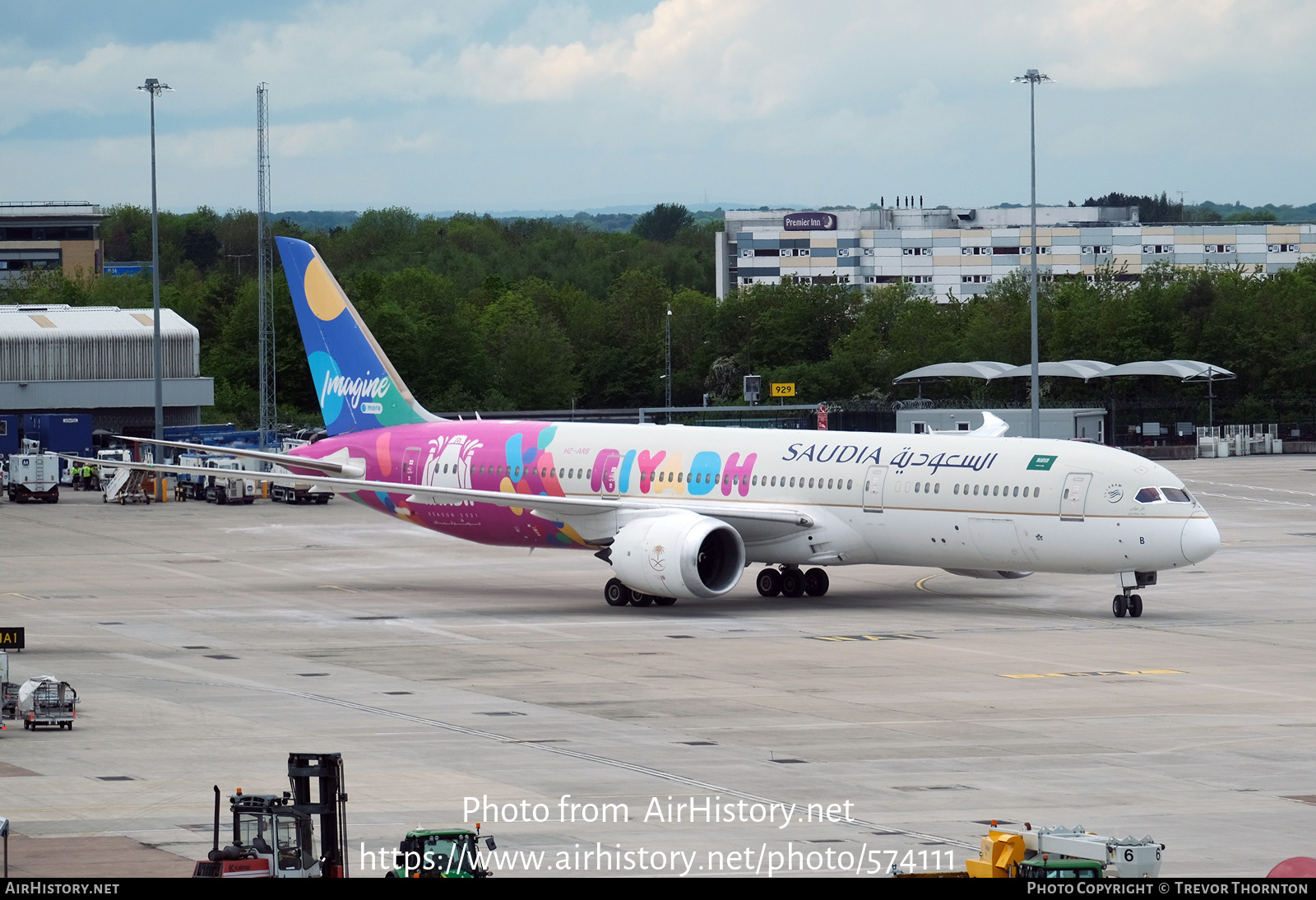 Aircraft Photo of HZ-ARB | Boeing 787-9 Dreamliner | Saudia - Saudi Arabian Airlines | AirHistory.net #574111