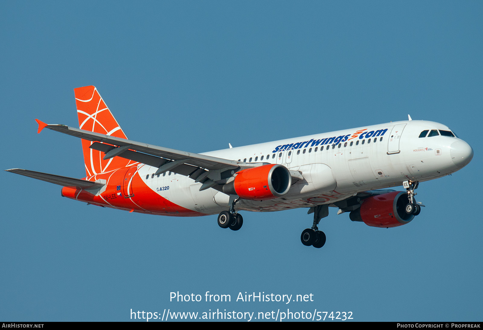 Aircraft Photo of OK-LEE | Airbus A320-214 | Smartwings | AirHistory.net #574232