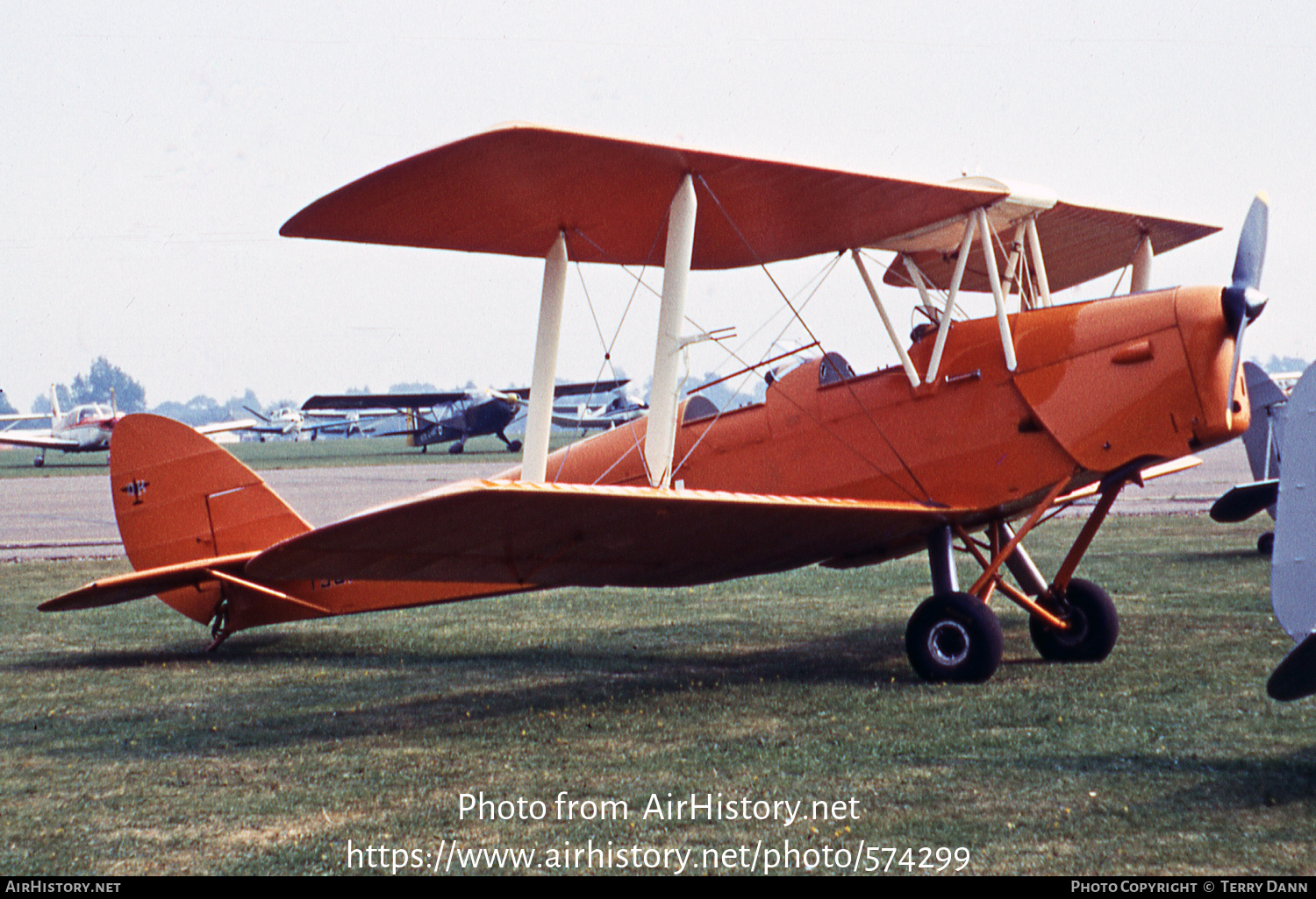 Aircraft Photo of G-AXBW | De Havilland D.H. 82A Tiger Moth II | AirHistory.net #574299