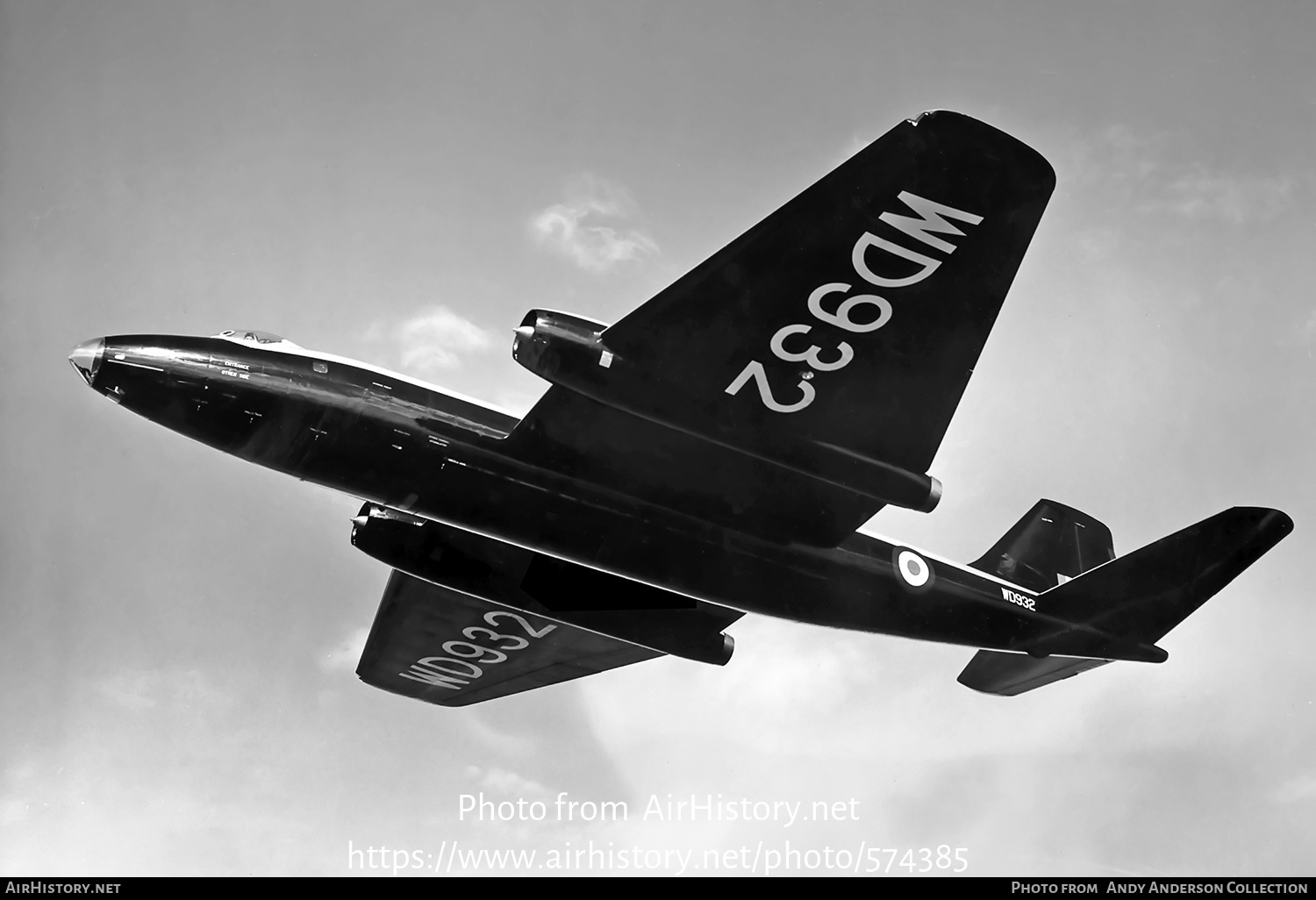 Aircraft Photo of WD932 | English Electric Canberra B2 | UK - Air Force | AirHistory.net #574385