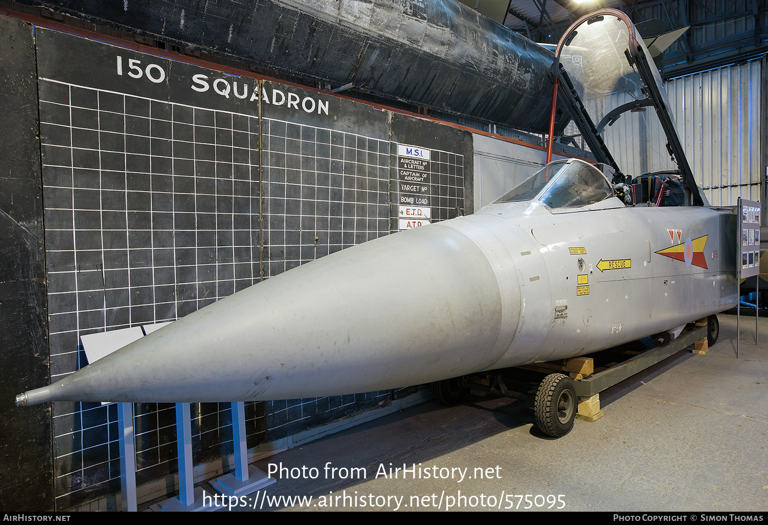 Aircraft Photo of ZD938 | Panavia Tornado F2 | UK - Air Force | AirHistory.net #575095