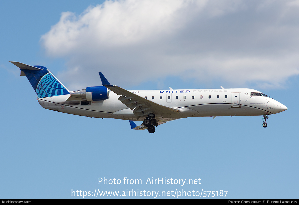 Aircraft Photo of N875AS | Bombardier CRJ-200ER (CL-600-2B19) | United Express | AirHistory.net #575187