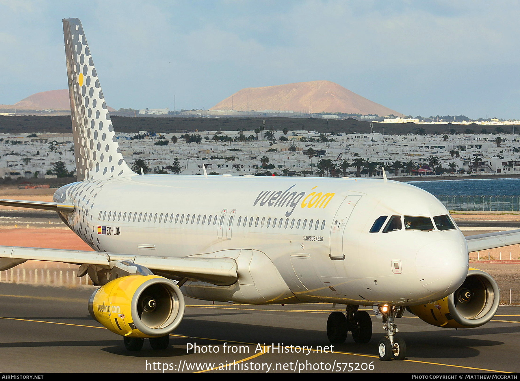 Aircraft Photo of EC-LQN | Airbus A320-232 | Vueling Airlines | AirHistory.net #575206