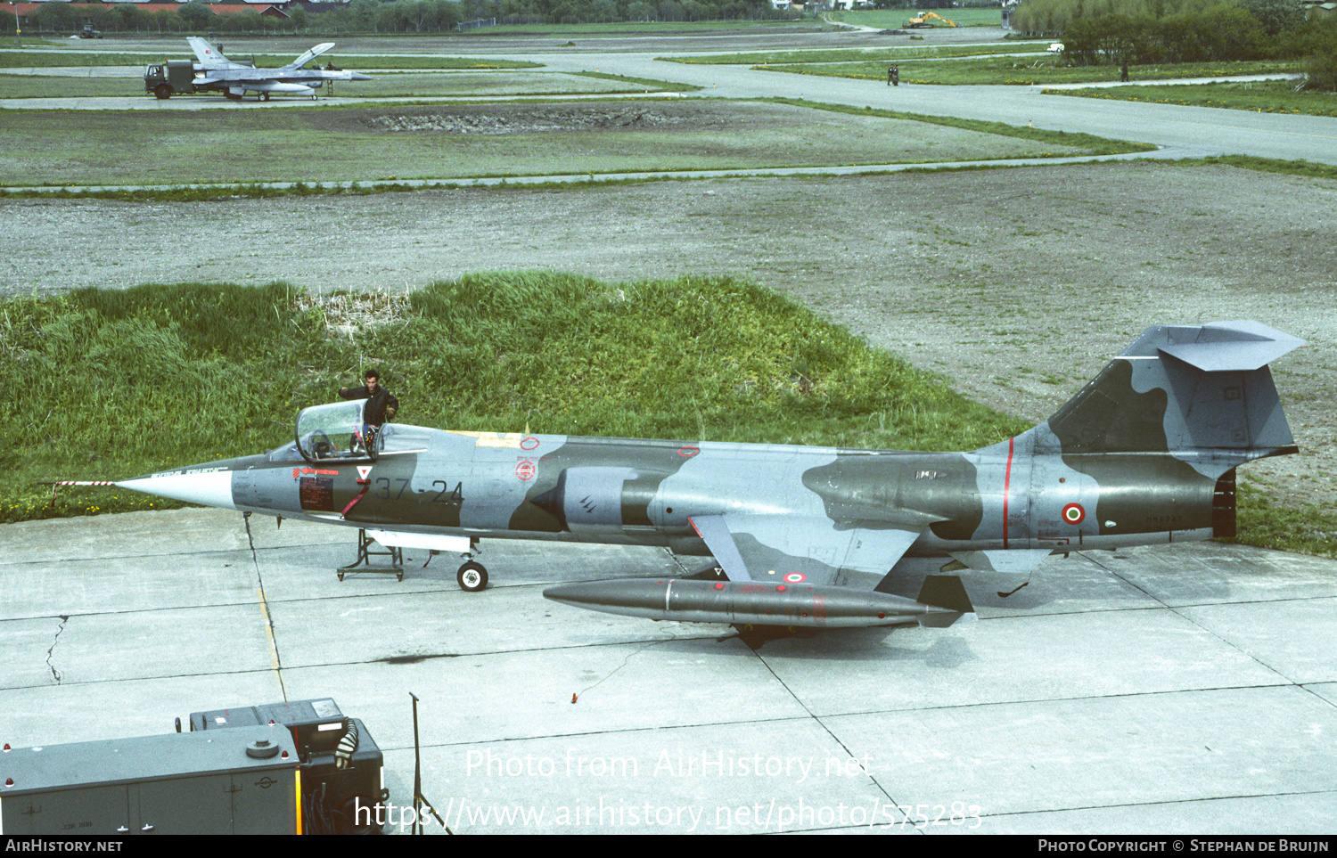 Aircraft Photo of MM6747 | Lockheed F-104S/ASA Starfighter | Italy - Air Force | AirHistory.net #575283