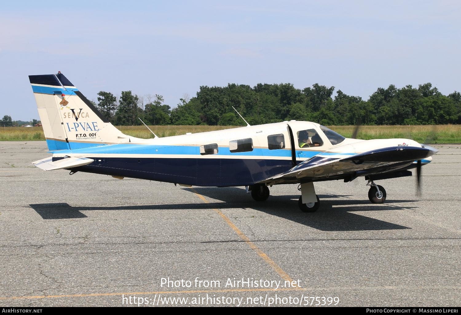 Aircraft Photo of I-PVAE | Piper PA-34-220T Seneca V | Air Vergiate | AirHistory.net #575399