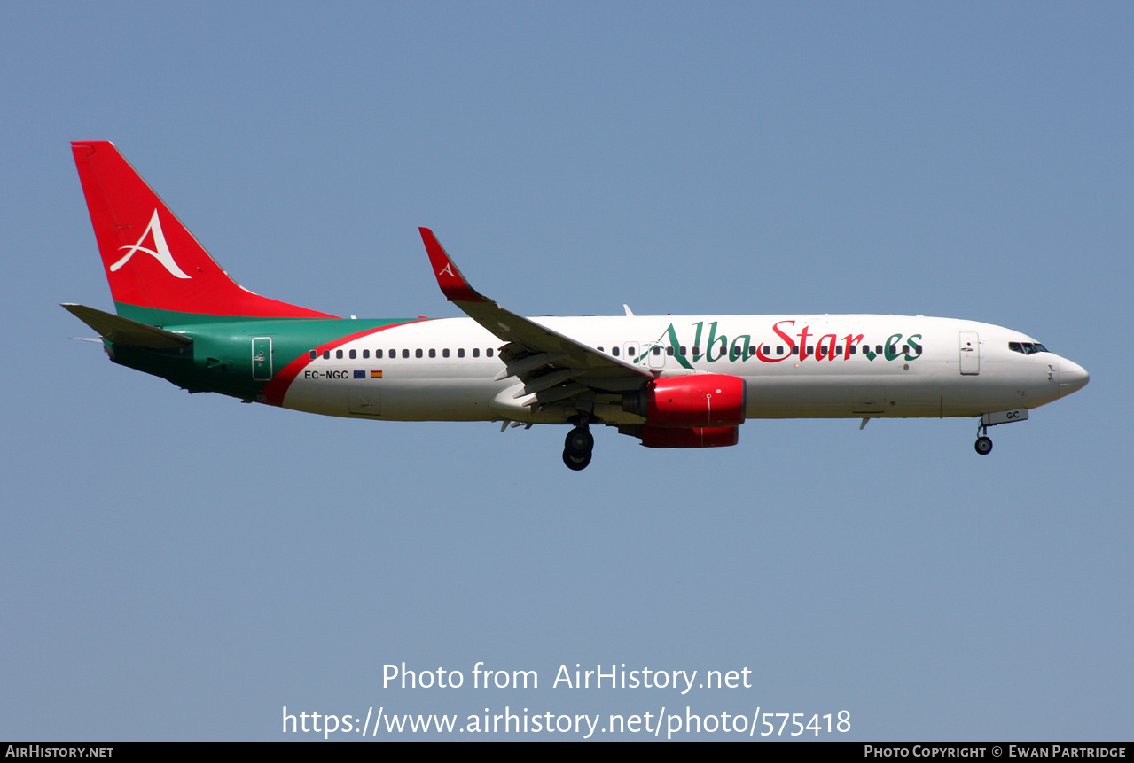 Aircraft Photo of EC-NGC | Boeing 737-809 | AlbaStar | AirHistory.net #575418