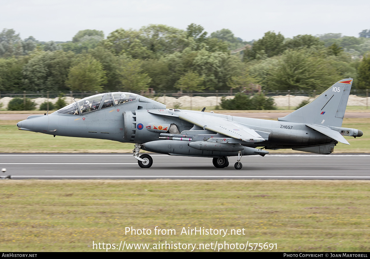 Aircraft Photo of ZH657 | British Aerospace Harrier T12 | UK - Air Force | AirHistory.net #575691