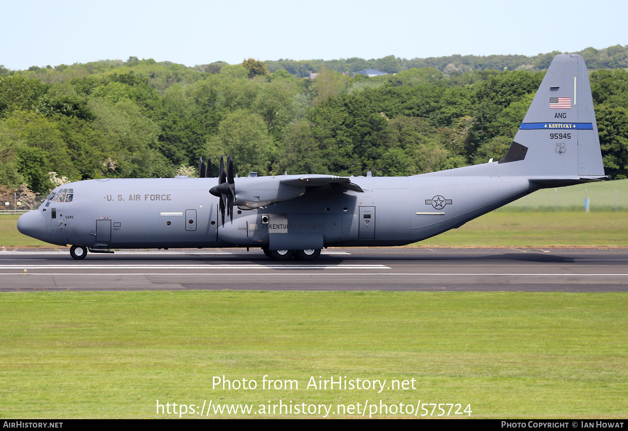 Aircraft Photo of 19-5945 / 95945 | Lockheed Martin C-130J-30 Hercules | USA - Air Force | AirHistory.net #575724