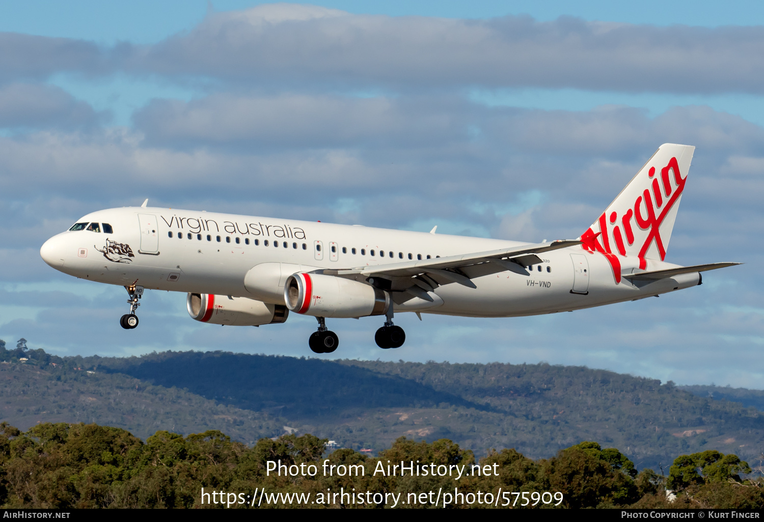 Aircraft Photo of VH-VND | Airbus A320-232 | Virgin Australia Regional Airlines | AirHistory.net #575909