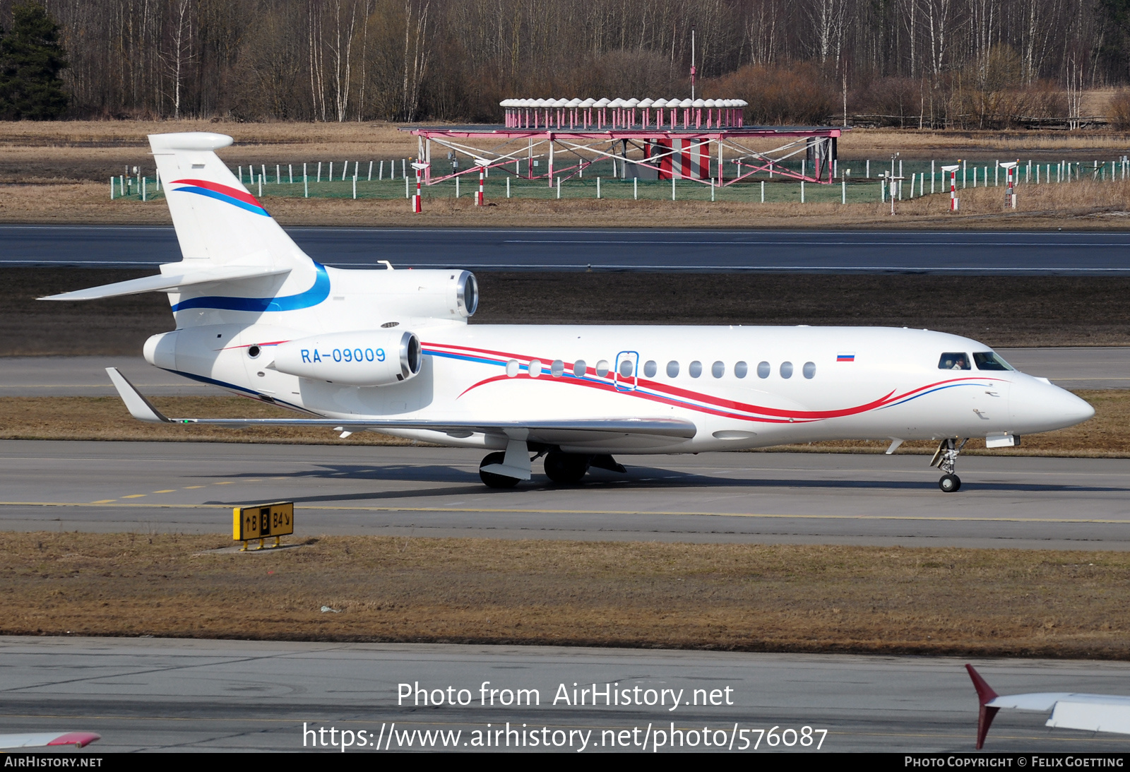 Aircraft Photo of RA-09009 | Dassault Falcon 7X | AirHistory.net #576087