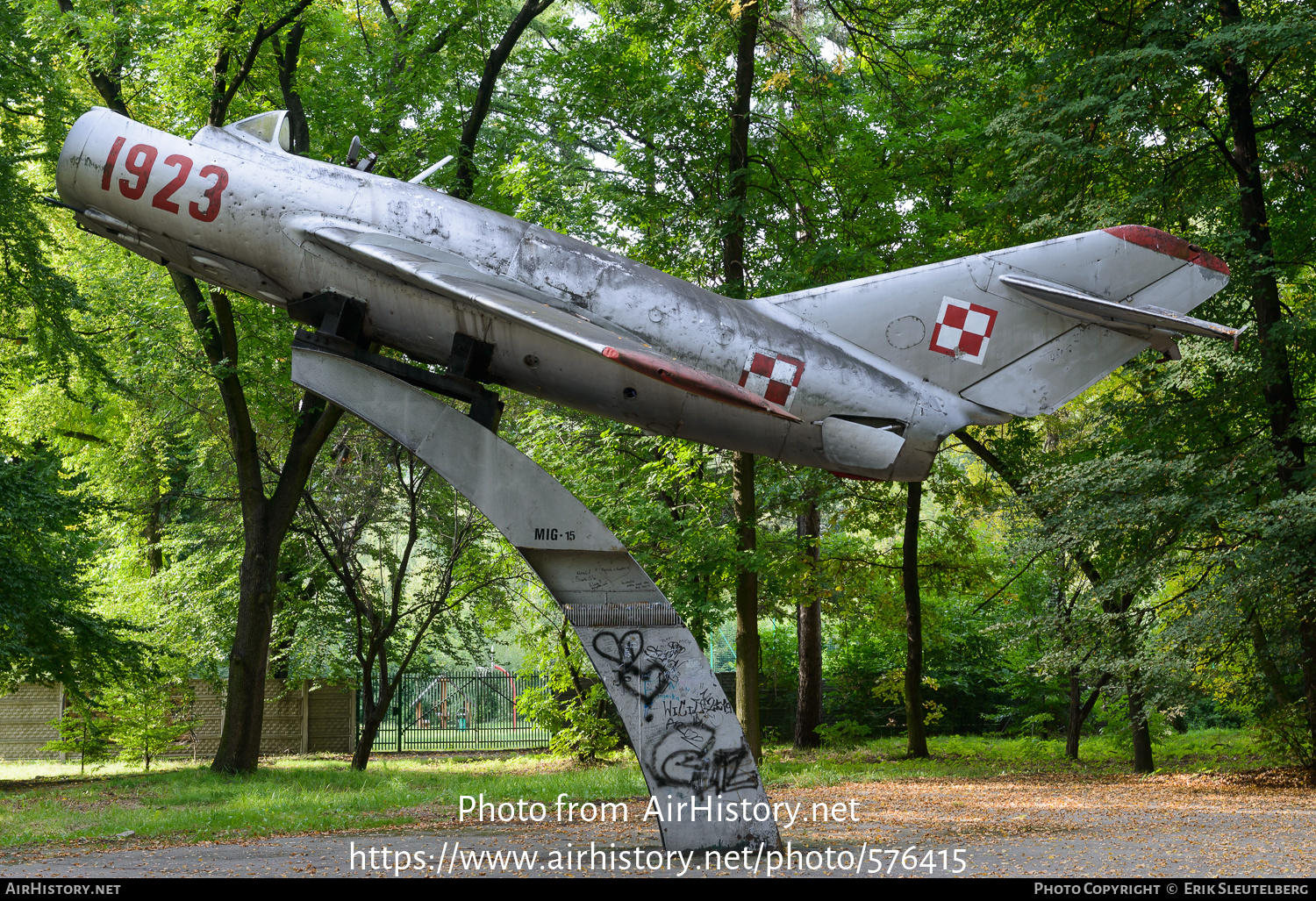 Aircraft Photo of 1923 | PZL-Mielec Lim-2 (MiG-15bis) | Poland - Air Force | AirHistory.net #576415