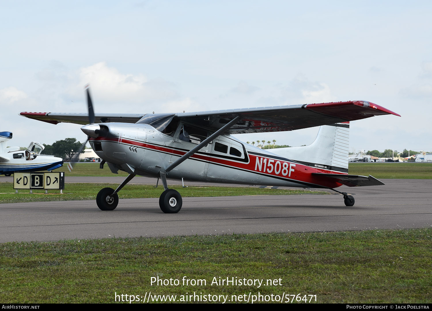 Aircraft Photo of N1508F | Cessna 185D Skywagon | AirHistory.net #576471