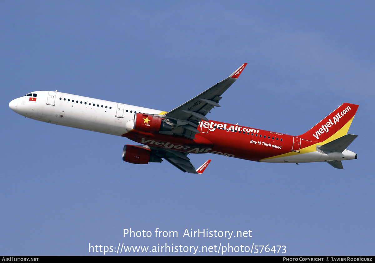 Aircraft Photo of VN-A657 | Airbus A321-211 | VietJet Air | AirHistory.net #576473