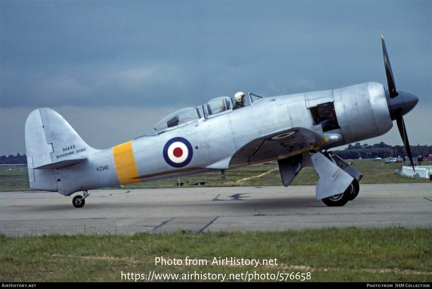 Aircraft Photo of VZ345 | Hawker Sea Fury T20 | UK - Air Force ...