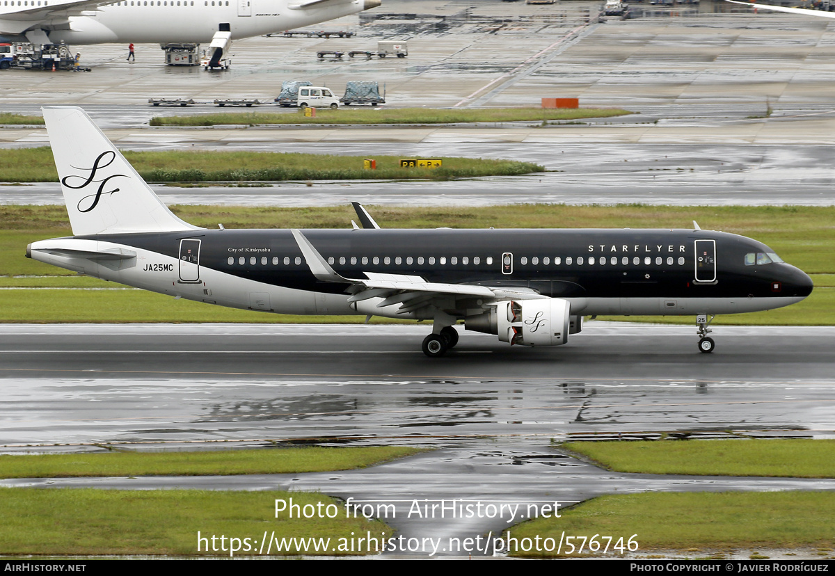 Aircraft Photo of JA25MC | Airbus A320-214 | StarFlyer | AirHistory.net #576746