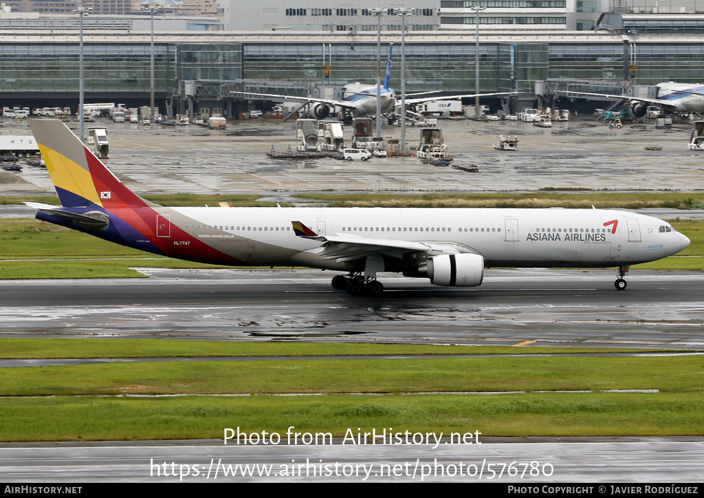 Aircraft Photo of HL7747 | Airbus A330-323E | Asiana Airlines | AirHistory.net #576780