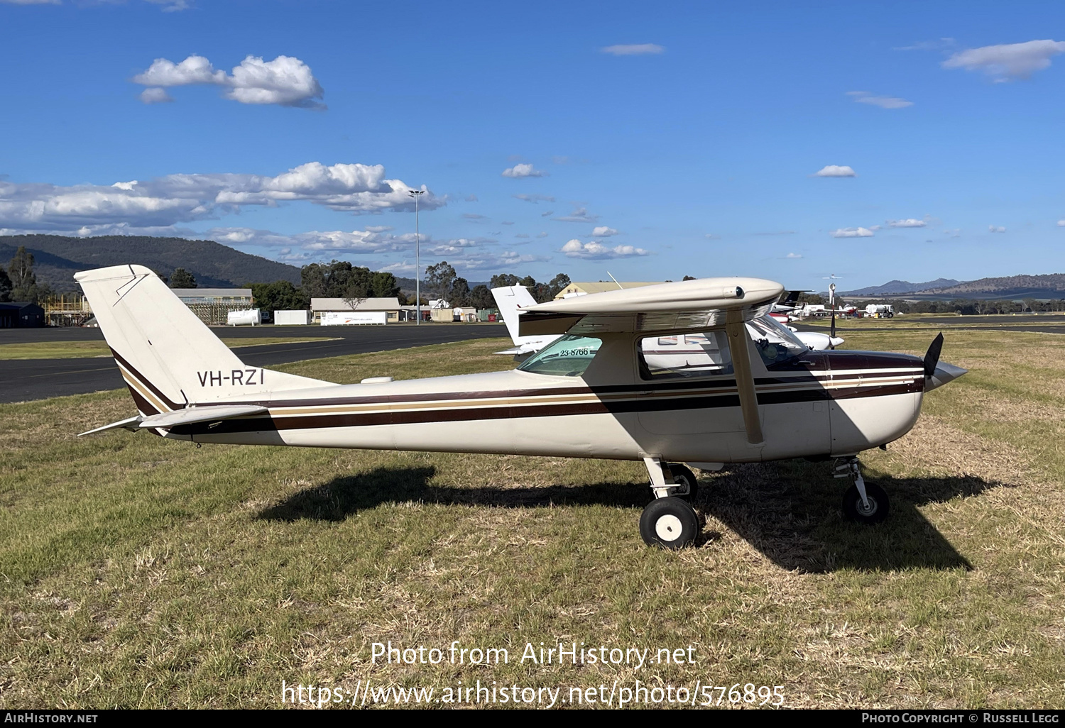 Aircraft Photo of VH-RZI | Cessna 150G | AirHistory.net #576895