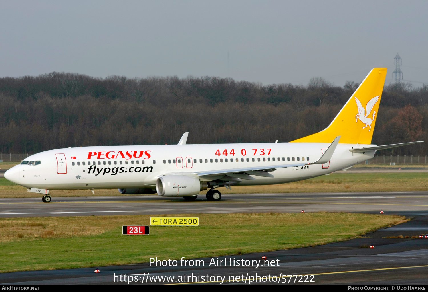 Aircraft Photo of TC-AAE | Boeing 737-82R | Pegasus Airlines | AirHistory.net #577222