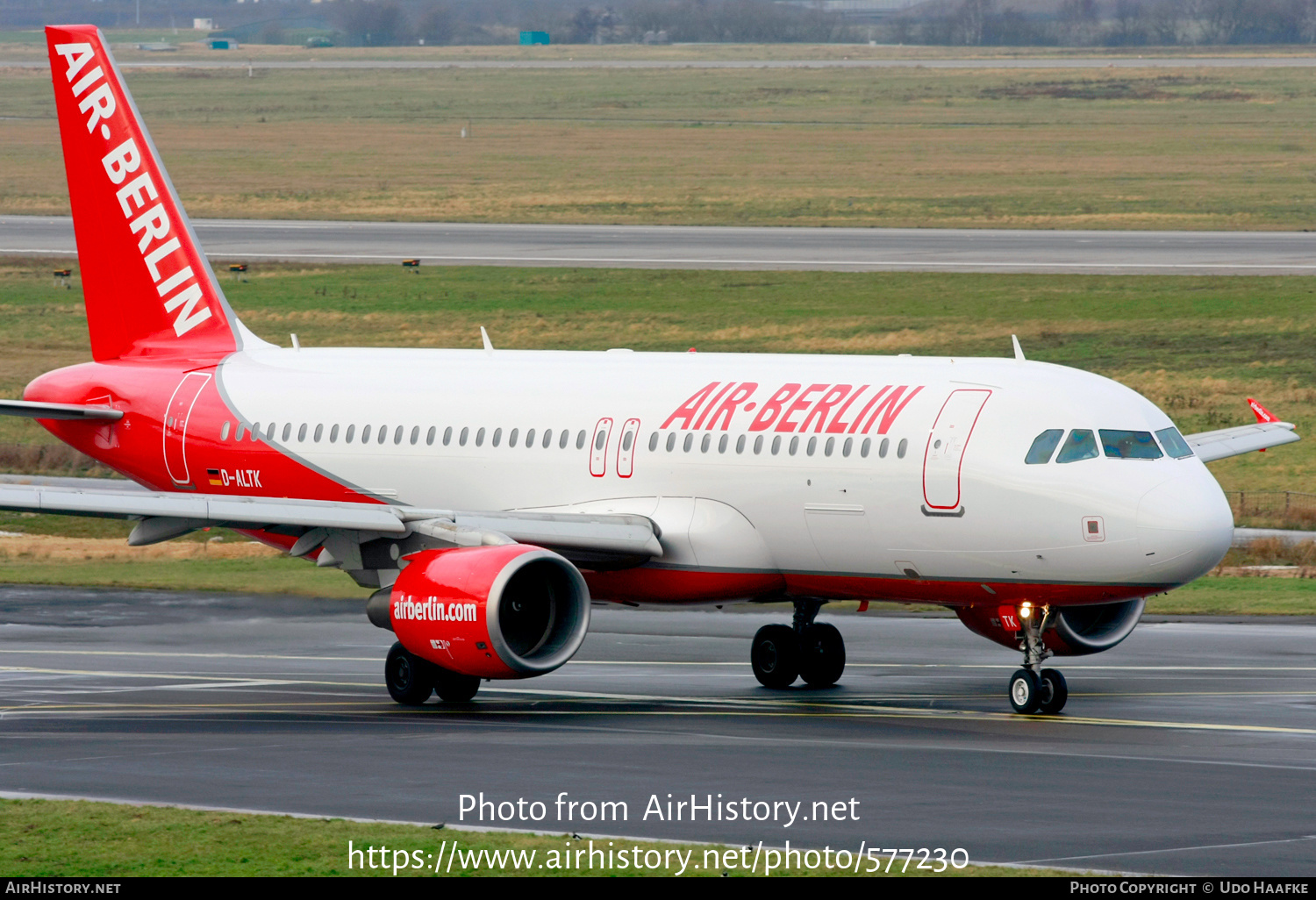 Aircraft Photo of D-ALTK | Airbus A320-214 | Air Berlin | AirHistory.net #577230