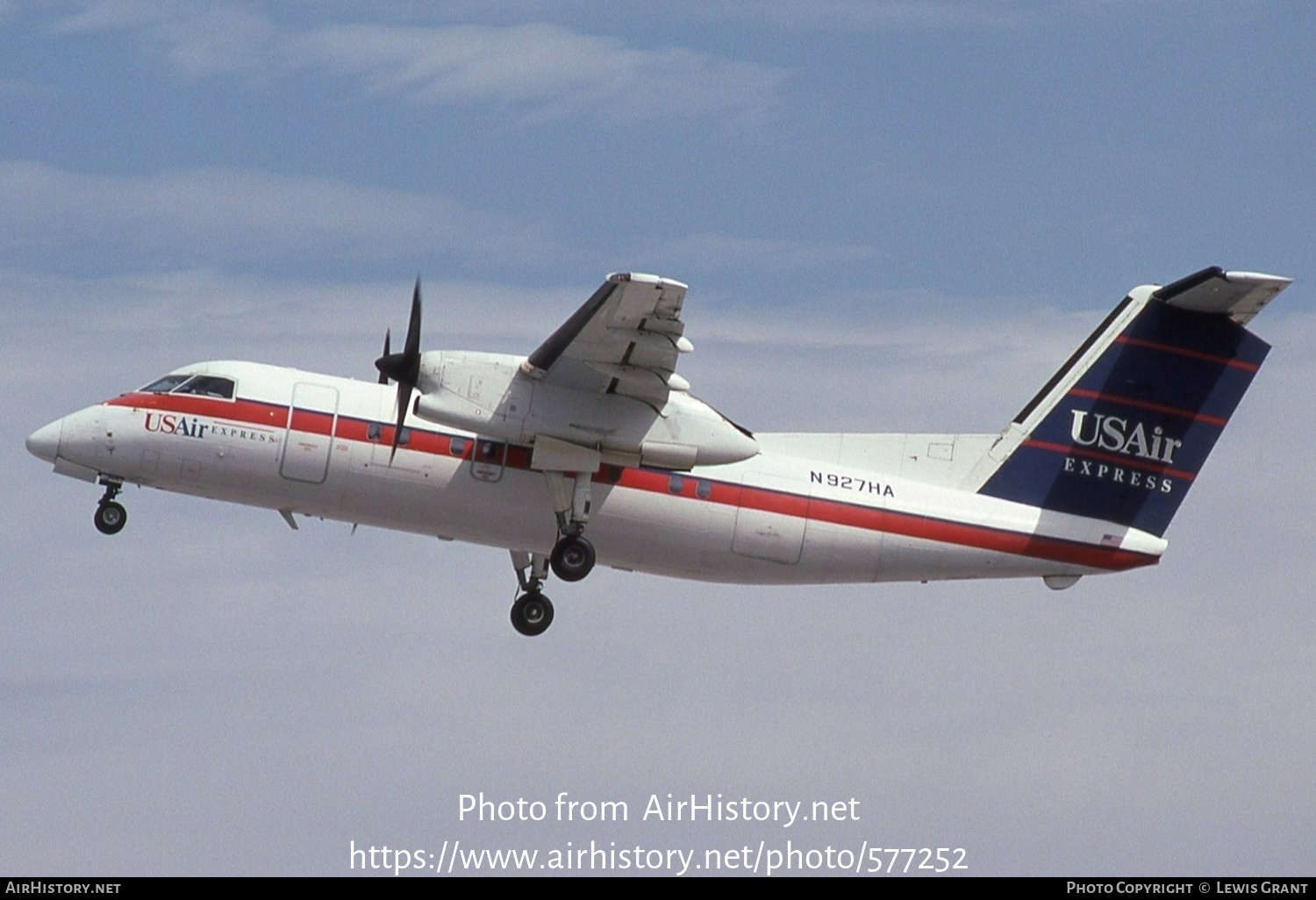 Aircraft Photo of N927HA | De Havilland Canada DHC-8-102 Dash 8 | USAir Express | AirHistory.net #577252