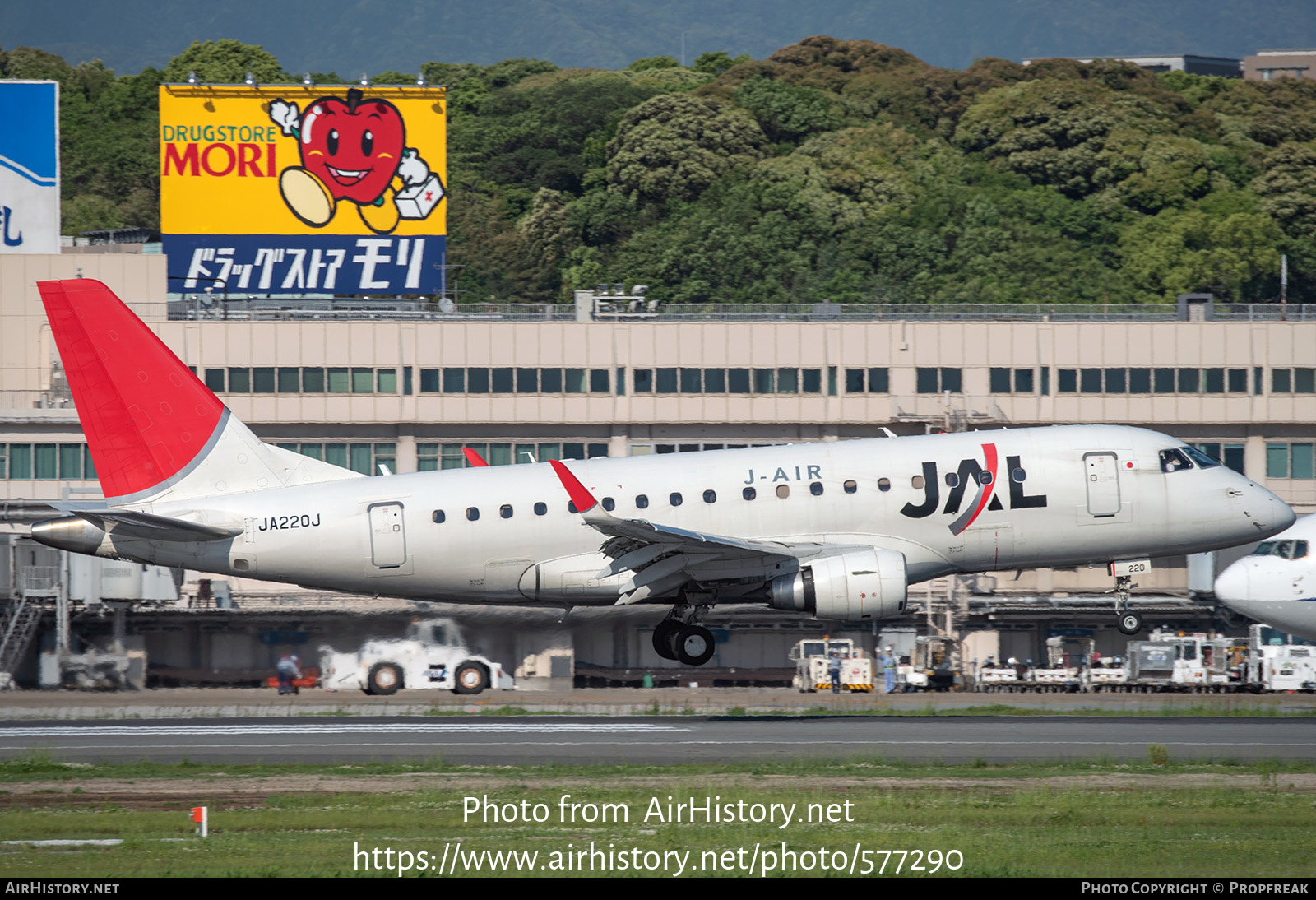 Aircraft Photo of JA220J | Embraer 170STD (ERJ-170-100STD) | Japan