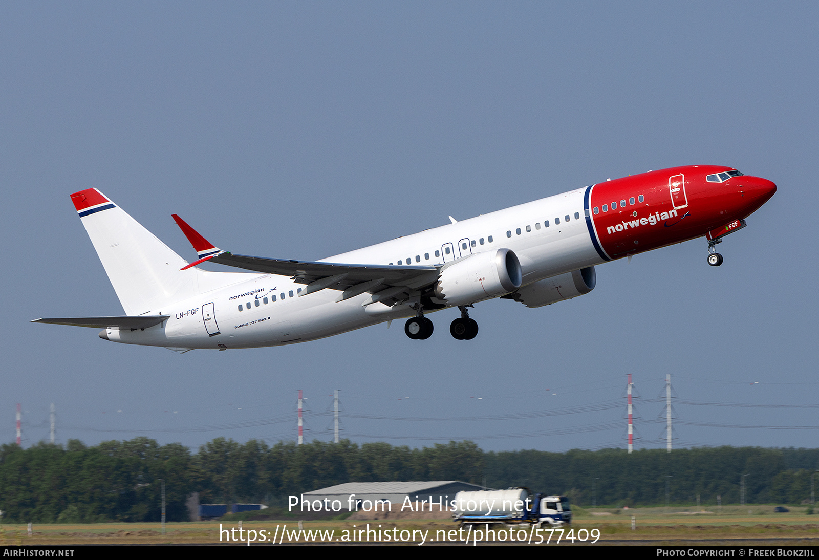 Aircraft Photo of LN-FGF | Boeing 737-8 Max 8 | Norwegian | AirHistory.net #577409