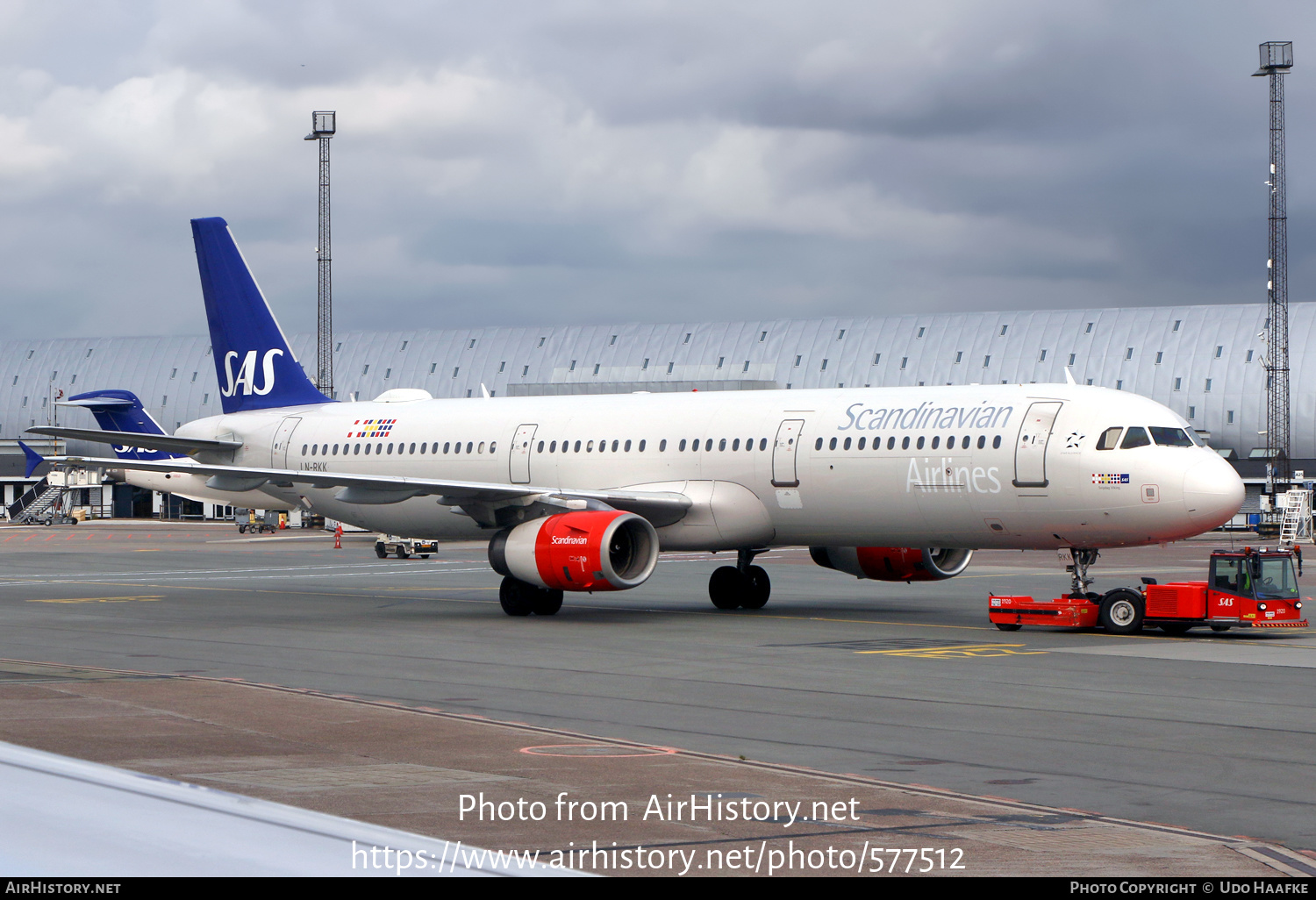 Aircraft Photo of LN-RKK | Airbus A321-232 | Scandinavian Airlines - SAS | AirHistory.net #577512