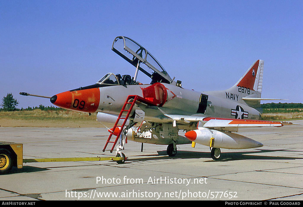 Aircraft Photo of 152878 | Douglas TA-4J Skyhawk | USA - Navy | AirHistory.net #577652